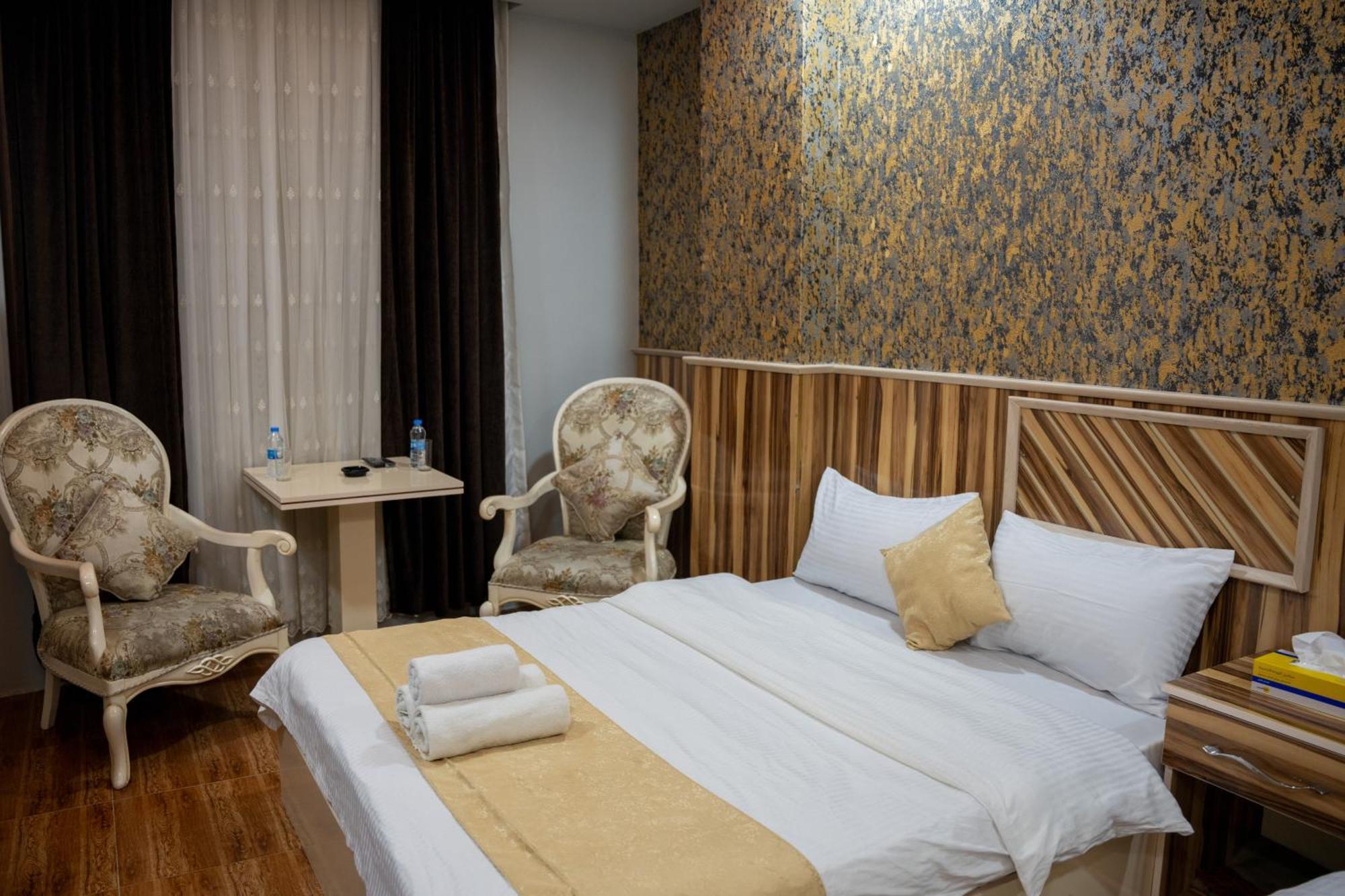 Kristal Hotel ดูฮอก ภายนอก รูปภาพ